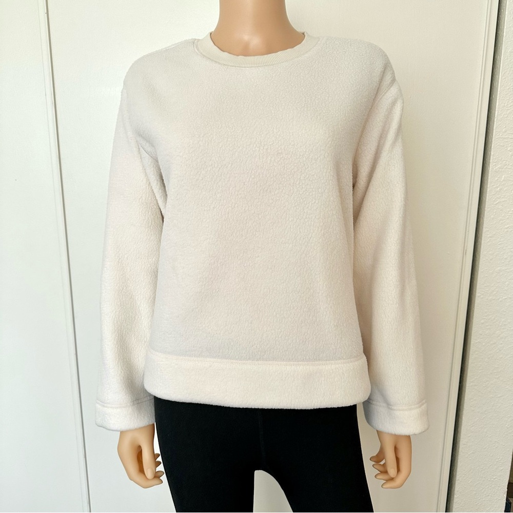 Everlane Cream Pullover Teddy Sweater - The ReNew Plush Fleece Sweatshirt, Small